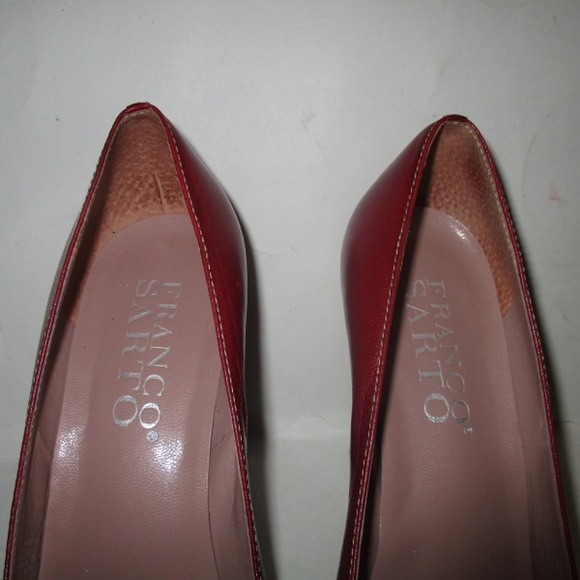 Franco Sarto Brick Red Round Toe Eyelet Pumps - Picture 4 of 7